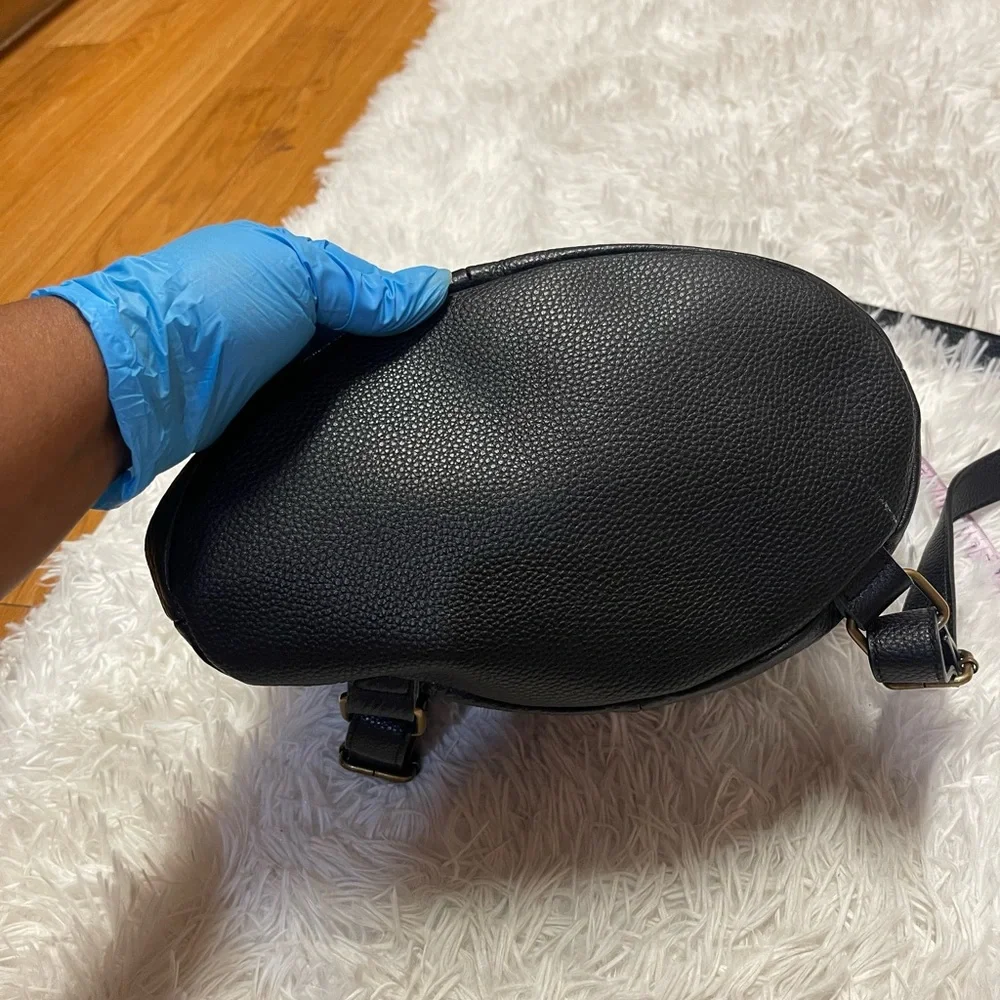 The Sak leather like